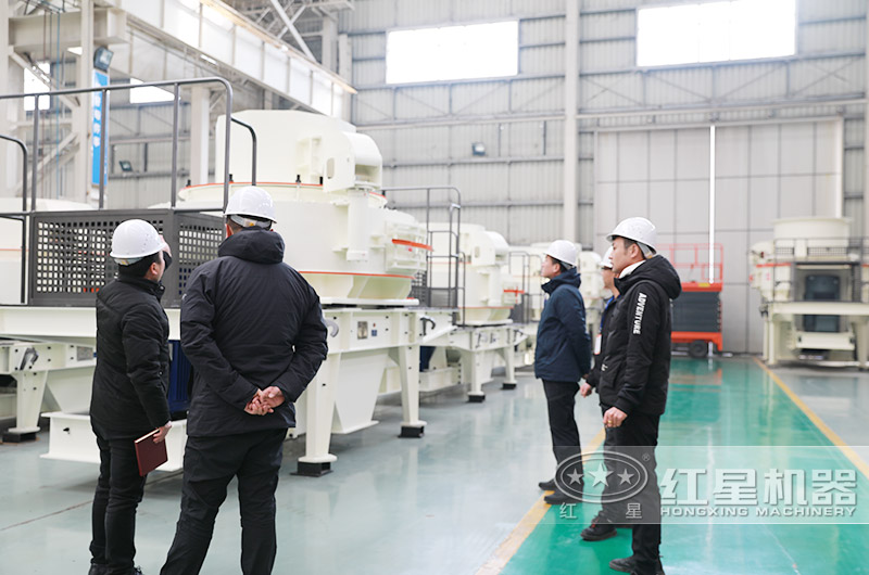 紅星廠家小型制砂機(jī)價(jià)格便宜，提供客戶到場參觀