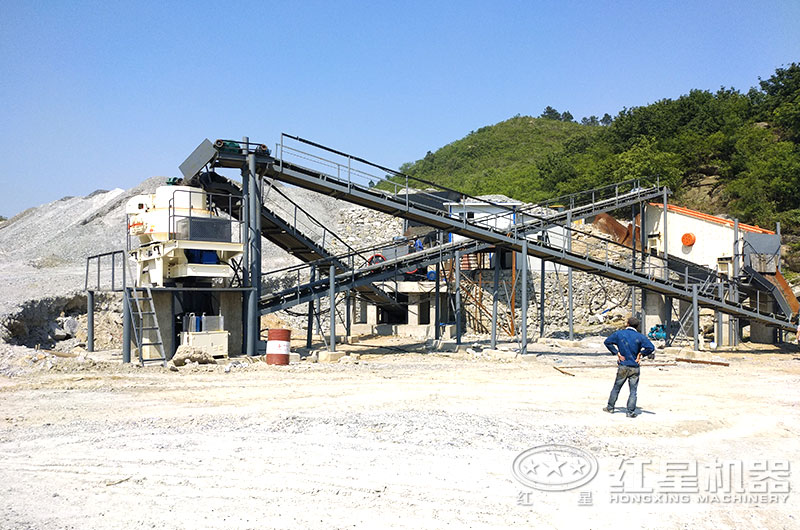 平頂山小型機(jī)制砂設(shè)備生產(chǎn)線(xiàn)現(xiàn)場(chǎng)